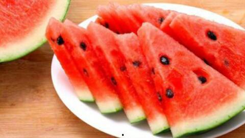 吃瓜视频卖钱,揭秘网络红人如何通过“瓜”赚钱的秘密